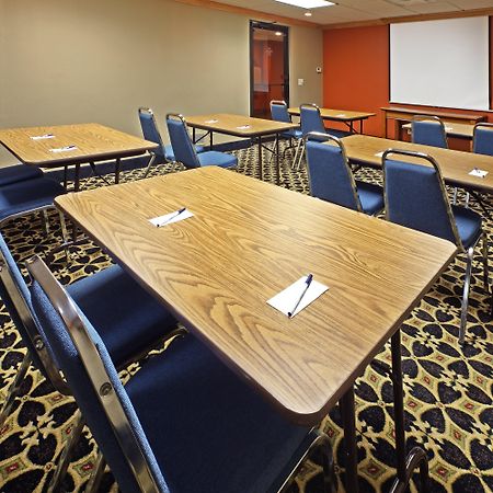 Holiday Inn Express & Suites Fayetteville University Of Arkansas Area By Ihg Exteriör bild