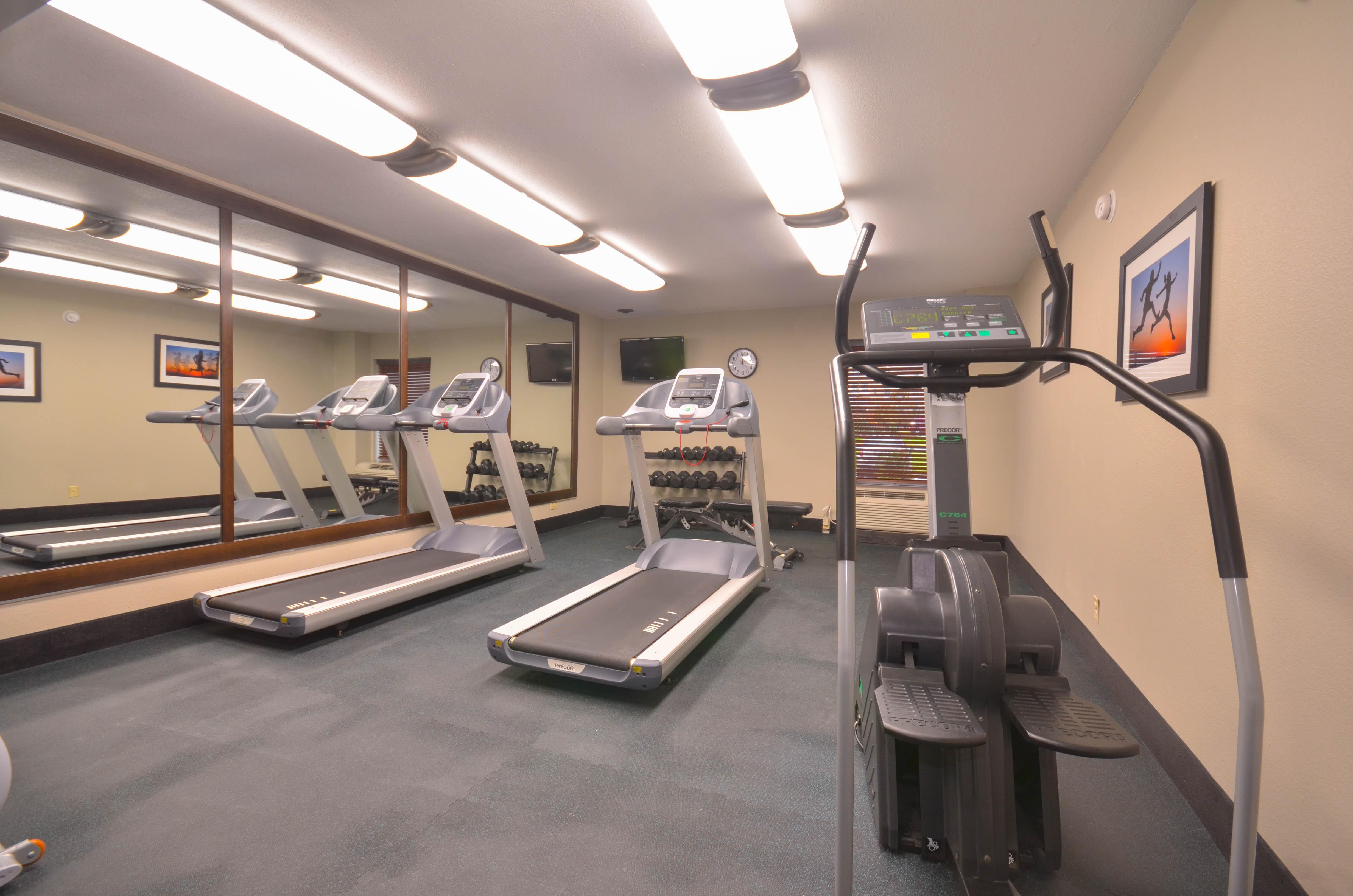 Holiday Inn Express & Suites Fayetteville University Of Arkansas Area By Ihg Exteriör bild
